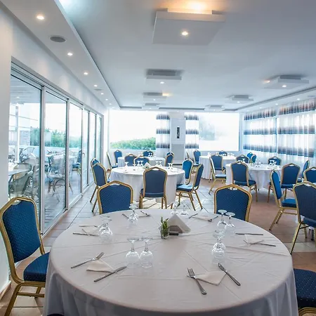 Naxos Palace Hotel 4*