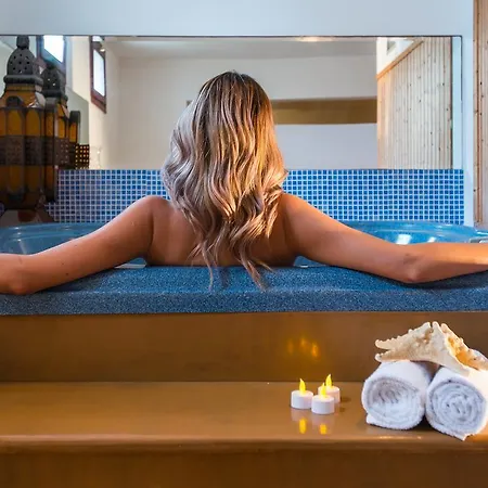 Hotel Naxos Palace 4*