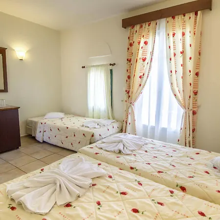 Naxos Palace Hotel 4*