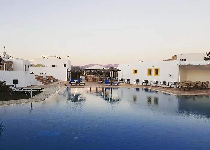Naxos Palace 4*