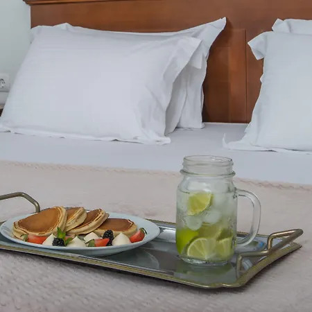 Naxos Palace 4*