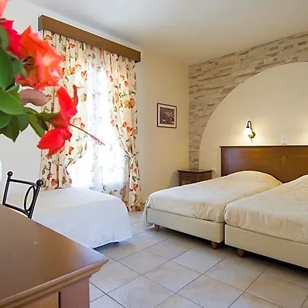 Otel Naxos Palace 4*