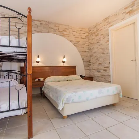 Ξενοδοχείο Naxos Palace 4*