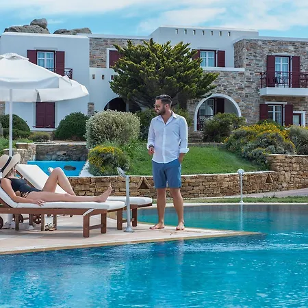 Naxos Palace Hotel 4*
